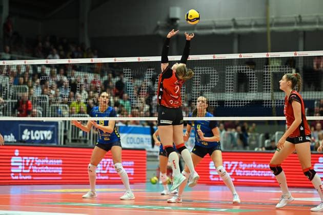 Larissa Winter (Dresdner SC, 2) Dresdner SC vs. SSC Palmberg Schwerin, 1. Volleyball Bundesliga Damen, Spielzeit 2025 2026, 01.11.2025 Dresdner SC vs. SSC Palmberg Schwerin, 1. Volleyball Bundesliga Damen, Spielzeit 2025 2026, 01.11.2025 Dresden Copyright: xEibner-Pressefoto xHoepnerx EP_PHR