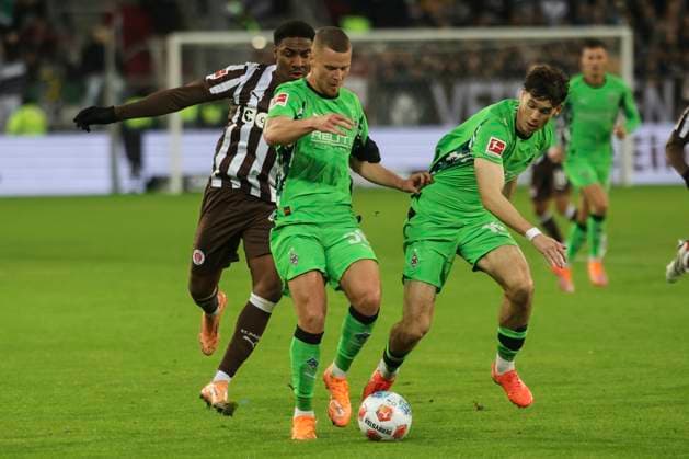 Fussball: 1. Bundesliga, FC St. Pauli - Borussia Mönchengladbach, Hamburg, 01.11.2025