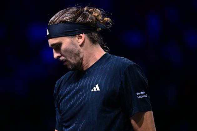 TENNIS : Rolex Paris Masters - Paris - 01 11 2025 Alexander Zverev ( Germany ) during the Rolex Paris Masters at Paris La Defense Arena on November 01, 2025 in Nanterre, France. (Photo by Federico Pestellini PSNewz ) ParisFrance  Copyright: xFedericoxPestellinix