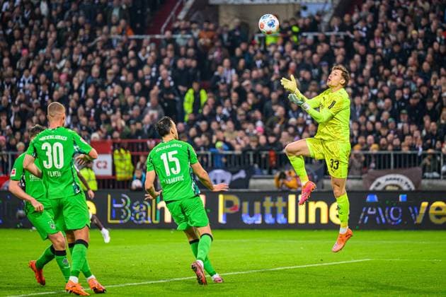 Fußball I Herren I Saison 2025-2026 I Bundesliga I 9. Spieltag I FC St. Pauli - Borussia Mönchengladbach I 01.11.2025 Moritz Nicolas (33, Borussia Mönchengladbach) Hamburg Millerntor-Stadion Hamburg Deutschland Copyright: xLobecax xHenningxRohlfsx