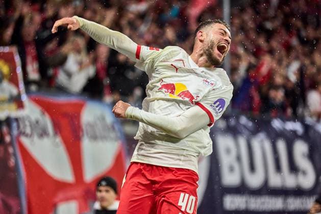 01.11.2025, Fußball, Männer, Bundesliga, 2025 2026, RB Leipzig - VfB Stuttgart Romulo (40, RB Leipzig), Jubel nach 3:1 Leipzig Red Bull Arena Sachsen Deutschland