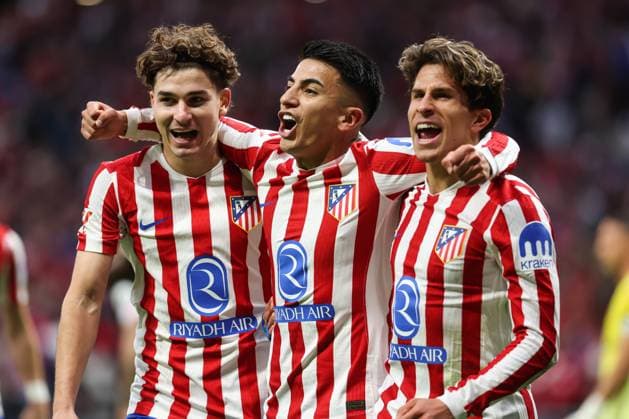 November 1, 2025, Madrid, Madrid, SPAIN: Thiago Almada of Atletico de Madrid ccelebrates a goal during the Spanish League, LaLiga EA Sports, football match played between Atletico de Madrid and Sevilla FC at Riyadh Air Metropolitano stadium on November 01, 2025, in Madrid, Spain. Madrid SPAIN - ZUMAa181 20251101_zaa_a181_187 Copyright: xIrinaxR.xHipolitox