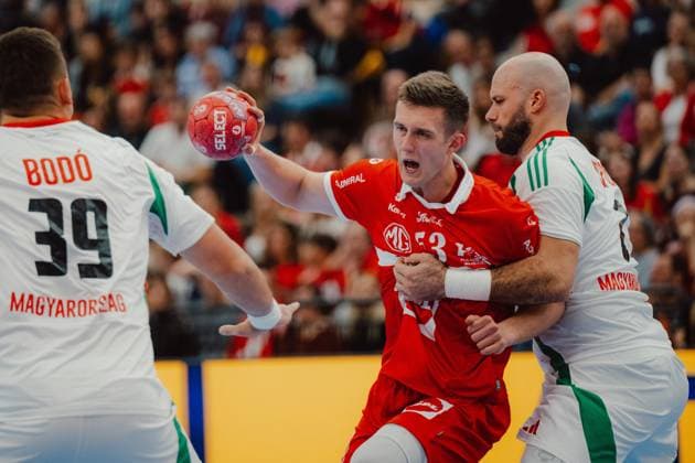 HANDBALL - OEHB, 100 years anniversary VIENNA,AUSTRIA,01.NOV.25 - HANDBALL - OEHB, Oesterreichischer Handballbund, Handball Austria, 100 years anniversary, test match, Austria vs Hungary. Image shows Mykola Bilyk (AUT).  GEPAxpictures xAlexanderxSolc