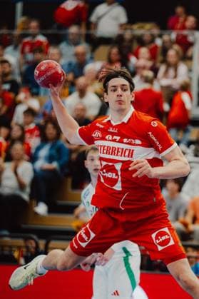 HANDBALL - OEHB, 100 years anniversary VIENNA,AUSTRIA,01.NOV.25 - HANDBALL - OEHB, Oesterreichischer Handballbund, Handball Austria, 100 years anniversary, test match, Austria vs Hungary. Image shows Michael Miskovez (AUT).  GEPAxpictures xAlexanderxSolc