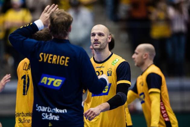 251101 Lukas Sandell of Sweden celebrates after the International Friendly, Länderspiel, Nationalmannschaft handball match between Sweden and Spain on November 1, 2025 in Eskilstuna. Photo: Kenta Jönsson BILDBYRAN COP 210 KJ0282 handball handboll handball landslag sverige sweden spain national teams bbeng jubel Copyright: KENTAxJÖNSSON BB251101KJ060