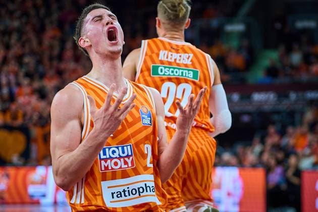 Aerger bei Bryce Brown (ratiopharm ulm, 02) GER, ratiopharm ulm vs. Skyliners Frankfurt, Basketball, 6. Spieltag, EasyCredit Bundesliga, Spielzeit 2025 2026, 01.11.2025 GER, ratiopharm ulm vs. Skyliners Frankfurt, Basketball, 6. Spieltag, EasyCredit Bundesliga, Spielzeit 2025 2026, 01.11.2025 Neu-Ulm Copyright: xEibner-Pressefoto GeraldxOelze-dx EP_ODS