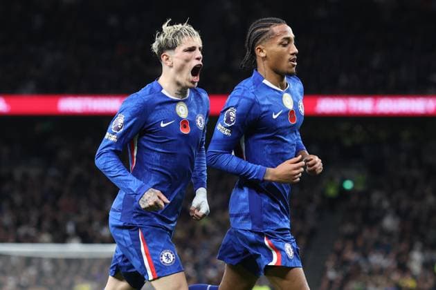 Tottenham Hotspur v Chelsea 01 November 2025, London - Premier League Football - Tottenham Hotspur v Chelsea - Joao Pedro of Chelsea celebrates scoring the opening goal with Alejandro Garnacho - Photo: Charlotte Wilson Offside. London UK Copyright: xCharlottexWilsonx xOffsidexOffside