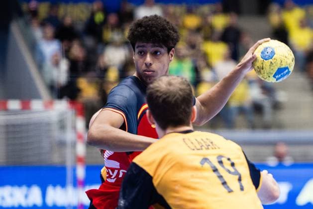 251101 Marcos Fis of Sweden and Felix Claar of Sweden during the International Friendly, Länderspiel, Nationalmannschaft handball match between Sweden and Spain on November 1, 2025 in Eskilstuna. Photo: Kenta Jönsson BILDBYRAN COP 210 KJ0282 handball handboll handball landslag sverige sweden spain national teams bbeng Copyright: KENTAxJÖNSSON BB251101KJ082