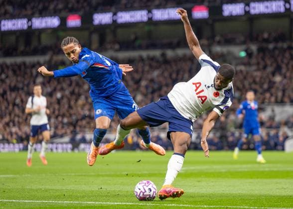 Tottenham Hotspur v Chelsea FC, Premier League, Football, The Tottenham Hotspur Stadium, London, UK - 01 Nov 2025 Joao Pedro of Chelsea FC and Kevin Danso of Tottenham Hotspur battle for possession London The Tottenham Hotspur Stadium Tottenham GBR, UK NEWSPAPERS OUT Copyright: xEllixBirchx