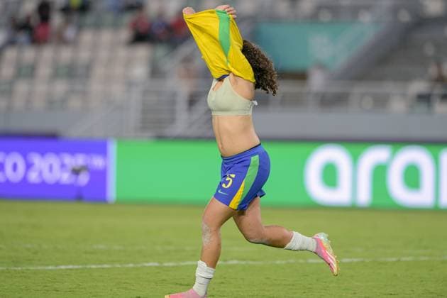 Brazil v Canada: Group A - FIFA U-17 Women s World Cup Morocco 2025 Andreyna (Defender) of Brazil U-17 celebrates the goal that sends Brazil to the semi-final during the FIFA U-17 Women s World Cup match between Brazil and Canada in Rabat, Morocco, on November 1, 2025, at the Olympic Stadium. Rabat Morocco  Copyright: xAndreaxxAmatox originalFilename:amato-notitle251101_npJSy.jpg