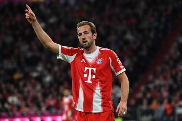 01.11.2025, xjrdrx, Fussball 1.Bundesliga, FC Bayern Muenchen - Bayer 04 Leverkusen v.l. Harry Kane (FC Bayern Muenchen) (DFL DFB REGULATIONS PROHIBIT ANY USE OF PHOTOGRAPHS as IMAGE SEQUENCES and or QUASI-VIDEO) Muenchen