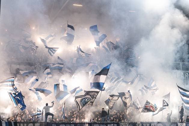 01.11.2025, Fussball, 2. Bundesliga, 11. Spieltag Saison 2025 2026, SV Darmstadt 98 - DSC Arminia Bielefeld, Fanchoreo DSC Arminia Bielefeld, xRHR-FOTO TKx *** 01 11 2025, Soccer, 2 Bundesliga, 11 Matchday Season 2025 2026, SV Darmstadt 98 DSC Arminia Bielefeld, Fanchoreo DSC Arminia Bielefeld, xRHR FOTO TKx Copyright: RHR-FOTOx RHR-FOTO TK
