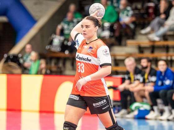 Elin Magnusdottir (HSG Blomberg-Lippe, 33) am Ball, Frisch Auf Goeppingen vs. HSG Blomberg-Lippe, Handball, 1. Bundesliga, Spielzeit 2025 2026, 01.11.2025 Frisch Auf Goeppingen vs. HSG Blomberg-Lippe, Handball, 1. Bundesliga, Spielzeit 2025 2026, 01.11.2025 Goeppingen Copyright: xMichaelxSchmidt Eibner-Pressefotx EP_MST
