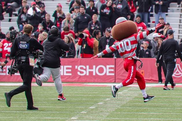 November 1, 2025, Columbus, Ohio, U.S: Ohio State Buckeyes mascot Brutus takes the field prior to the game between the Penn State Nittany Lions and the Ohio State Buckeyes at Ohio Stadium, Columbus, Ohio. Columbus U.S - ZUMAs304 20251101_zaf_s304_014 Copyright: xScottxStuartx