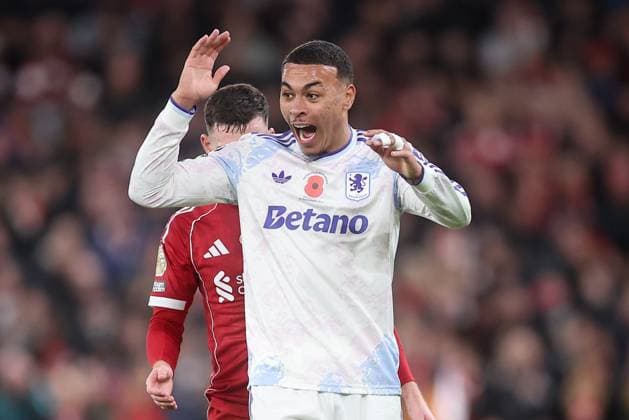 Liverpool v Aston Villa 01 November 2025, Liverpool - Premier League Football - Liverpool v Aston Villa. Morgan Rogers of Aston Villa reacts after a decision goes against his side (photo by Daniel Chesterton) Liverpool UK Copyright: xDanielxChestertonxOffside