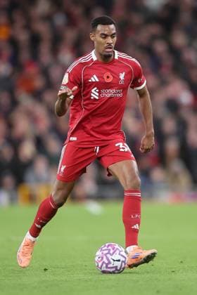 Liverpool v Aston Villa 01 November 2025, Liverpool - Premier League Football - Liverpool v Aston Villa. Ryan Gravenberch of Liverpool (photo by Daniel Chesterton) Liverpool UK Copyright: xDanielxChestertonxOffside