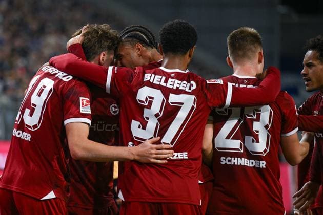 01.11.2025, Fussball, 2. Bundesliga, 11. Spieltag Saison 2025 2026, SV Darmstadt 98 - DSC Arminia Bielefeld, Maximilian Grosser (DSC Arminia Bielefeld) freut sich über das Tor zum 2:2, xRHR-FOTO TKx