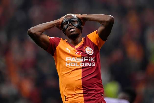 Galatasaray v Trabzonspor Turkish Super League Victor James Osimhen of Galatasaray SK reacts during the Turkish Super League match between Galatasaray and Trabzonspor at the Rems Park Stadium on November 1, 2025 in Istanbul, Turkey. (Photo by Gokhan Taner Middle East Images) Istanbul Istanbul Türkiye Copyright: xGokhanxTanerx