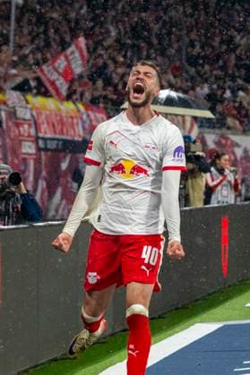 GER, Leipzig, Fußball, DFL Bundesliga, 9. Spieltag, RB Leipzig vs. VFB Stuttgart im Bild v.l.: Romulo (RB Leipzig 40), Torjubel 01.11.2025, Red-Bull Arena Leipzig DFL DFB REGULATIONS PROHIBIT ANY USE OF PHOTOGRAPHS AS IMAGE SEQUENCES AND OR QUASI-VIDEO, Copyright: HMBxMedia PaulxFritz