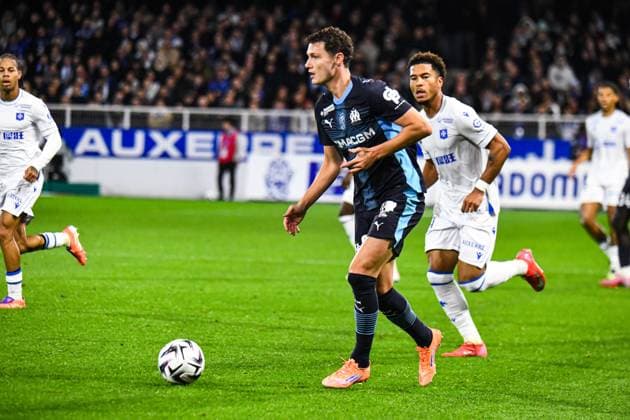 FOOTBALL : AJ Auxerre vs Olympique de Marseille - Ligue 1 - JournÃ e 11 - 01 11 2025 Benjamin Pavard (OM) RennesFrance  Copyright: xBaptistexAutissierx