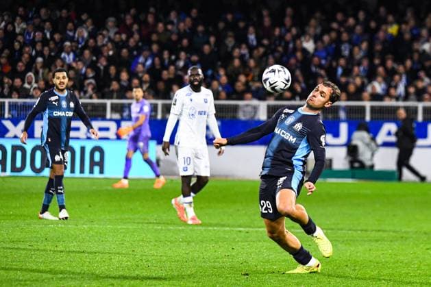 FOOTBALL : AJ Auxerre vs Olympique de Marseille - Ligue 1 - JournÃ e 11 - 01 11 2025 Pol Lirola (OM) RennesFrance  Copyright: xBaptistexAutissierx
