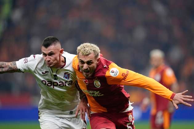 Turkish Super League BarÄ±Åü Alper YÄ±lmaz of Galatasaray SK and Oleksandr Zubkov of Trabzonspor are seen during the Turkish Super League match between Galatasaray and Trabzonspor at the Rems Park Stadium on November 1, 2025 in Istanbul, Turkey. (Photo by Gokhan Taner Middle East Images) Istanbul Istanbul Türkiye Copyright: xGokhanxTanerx