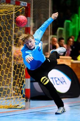 Erlangen: Handball - Laenderspiel U20 - Deutschland - Ungarn Torhueter Linus Borreck (Deutschland) Erlangen Karl-Heinz Hirsemann Halle Bayern Deutschland