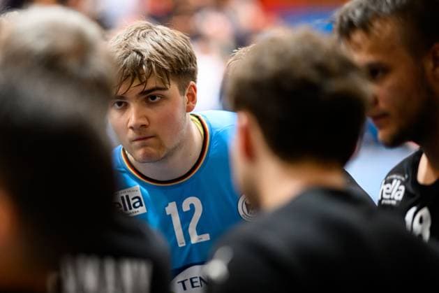 Erlangen: Handball - Laenderspiel U20 - Deutschland - Ungarn Torhueter Finn knaack (Deutschland) Erlangen Karl-Heinz Hirsemann Halle Bayern Deutschland