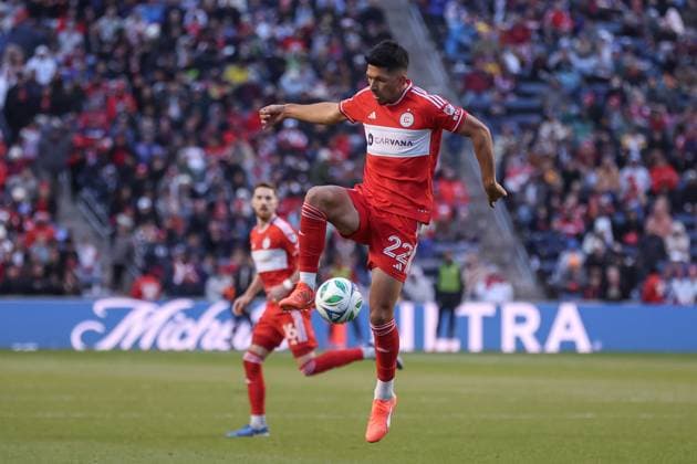 Kellyn Acosta (23 Chicago Fire FC) in action during the round one playoff game two between Chicago Fire FC and Philadelphia Union on Saturday, November 1 at SeatGeek Stadium, Bridgeview, USA. (NO COMMERCIAL USAGE) Copyright: xShainaxBenhiyoun SPPx Sportspressphoto_SPR55436