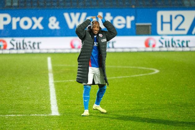 Christian Kinsombi (Rostock) ; GER, FC Hansa Rostock vs. SC Verl, Fußball, Männer, 3. Liga, 13.Spieltag, Spielzeit 2025 2026, 01.11.2025 Rostock Ostseestadion Mecklenburg - Vorpommern Deutschland