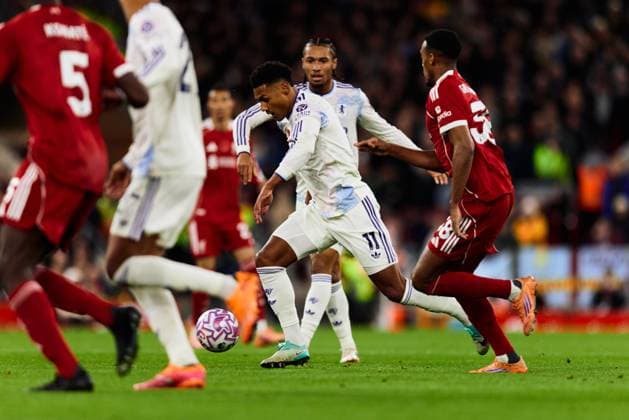 LIVERPOOL, ENGLAND - NOVEMBER 01: Ollie Watkins of Aston Villa in action during the Premier League match between Liverpool and Aston Villa at Anfield on November 01, 2025 in Liverpool, England. (Photo by Koby Abbott Sports Press Photo) Copyright: xKobyxAbbott SportsxPressxPhotox Sportspressphoto_SPR55627
