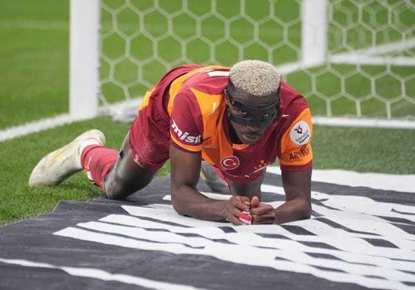 ISTANBUL, TURKEY - NOVEMBER 1: Victor Osimhen of Galatasaray reacts during the Trendyol Turkish Super League match between Galatasaray SK and Trabzonspor at Rams Park Stadium on November 1, 2025 in Istanbul, Turkey. Istanbul Turkey Copyright: xSeskimphotox GSaray-Trabzon-011125 (15)