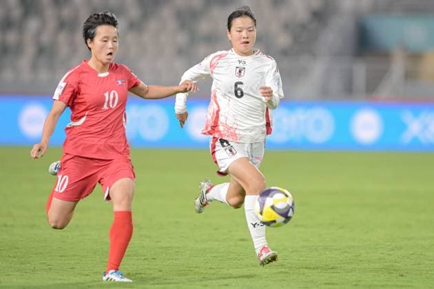 Korea DPR U17, U 17 v Japan U17 - FIFA U17 Women s World Cup Morocco 2025: Quarter-Final Yu Y. Jong Hyang, forward of Korea DPR U-17, and Matsuoka, defender of Japan U-17, are in action during the FIFA U17 Women s World Cup quarter-final match between Korea DPR and Japan in Rabat, Morocco, on November 1, 2025, at the Olympic Stadium. Rabat Morocco  Copyright: xAndreaxxAmatox originalFilename:amato-notitle251101_npjhS.jpg