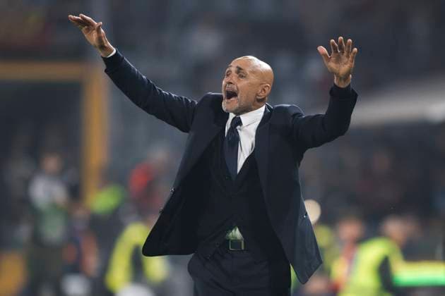US Cremonese v Juventus FC - Serie A Luciano Spalletti, head coach of Juventus FC, gestures during the Serie A football match between US Cremonese and Juventus FC. Cremona Italy Copyright: xNicolòxCampox