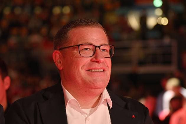 v.re:Max EBERL (Sportvorstand FC Bayern Muenchen), Einzelbild,angeschnittenes Einzelmotiv,Portraet,Portrait,Porträt. Jahreshauptversammlung 2025 des FC Bayern Muenchen e.V. am 02.11.2025, Rudi Sedlmayer Halle. Â *** v re Max EBERL Chief Sports Officer FC Bayern Muenchen , single picture,cropped single motif,portrait,portrait,portrait Annual General Meeting 2025 of FC Bayern Muenchen e V on 02 11 2025, Rudi Sedlmayer Halle Â