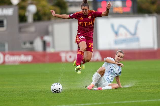 Valentina Bergamaschi (Roma Women) during AS Roma vs Inter - FC Internazionale, Italian football Serie A Women match in Rome, Italy, November 02 2025  Copyright: xLuigixMariani IPAxSportx xipa-agency.netx xx IPA_67394771 IPA_Agency_IPA67394771