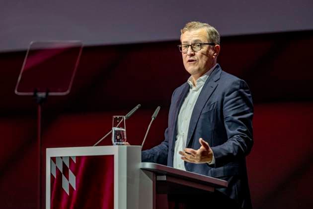 02.11.2025: Fußball: Jahreshauptversammlung des FC Bayern München. Vorstandsvorsitzender Jan-Christian Dreesen stellt die Bilanz der FC Bayern München AG vor. Copyright: xDavidxInderliedx