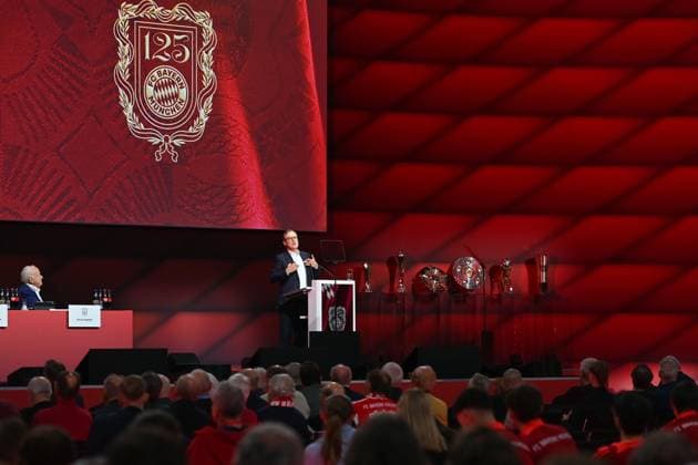 Rede Jan Christian DREESEN (Vorstandsvorsitzender FCB).Uebersicht, Jahreshauptversammlung 2025 des FC Bayern Muenchen e.V. am 02.11.2025, Rudi Sedlmayer Halle.