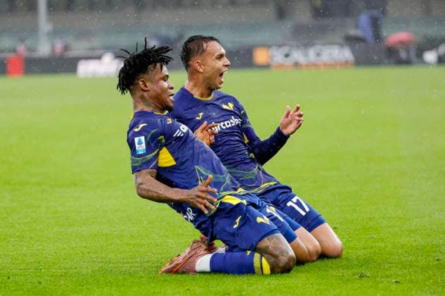 November 2, 2025, Verona, VR: Hellas Verona s Giovane jubilates after scoring the goal 1-1 during the Italian Serie A soccer match Hellas Verona FC vs Inter FC at Stadio Marcantonio Bentegodi in Verona, Italia, 2 November 2025. .ANSA EMANUELE PENNACCHIO. Soccer: Serie A; Hellas Verona FC Vs Inter FC  - ZUMAa110 20251102_zaf_a110_022 Copyright: xEmanuelexPennacchiox