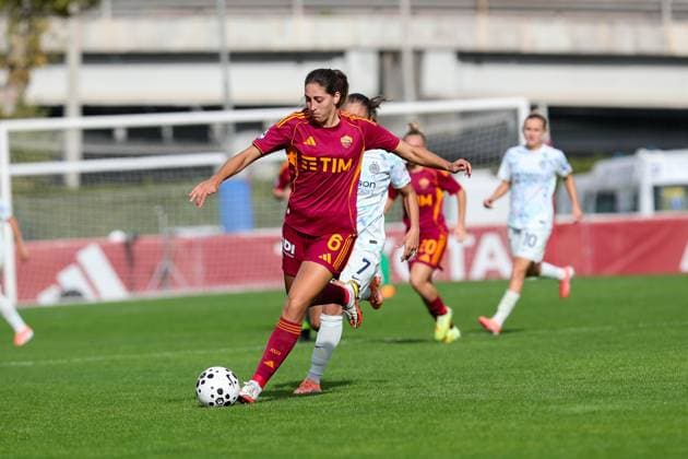 Oihane Valdezate (Roma Women) during AS Roma vs Inter - FC Internazionale, Italian football Serie A Women match in Rome, Italy, November 02 2025  Copyright: xLuigixMariani IPAxSportx xipa-agency.netx xx IPA_67396730 IPA_Agency_IPA67396730