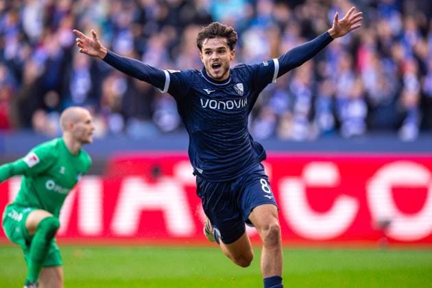 02.11.2025, 2. Bundesliga, 11. Spieltag, VfL Bochum 1848 - 1. FC Magdeburg, Kjell Wätjen (VfL Bochum 1848) bejubelt das Tor zum 1:0, Bochum Vonovia Ruhrstadion NRW Deutschland xRHR-FOTO DEx Copyright: DennisxEwert RHR-FOTOx RHR-FOTO DE