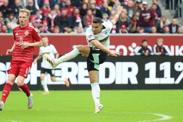 02.11.2025, xrekx, Fussball 2.Bundesliga, Fortuna Duesseldorf - 1.FC Kaiserslautern v.l. Ivan Prtajin (1.FC Kaiserslautern) (DFL DFB REGULATIONS PROHIBIT ANY USE OF PHOTOGRAPHS as IMAGE SEQUENCES and or QUASI-VIDEO) Duesseldorf