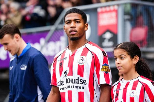 Eredivisie: Sparta Rotterdam v AZ Alkmaar Rotterdam - Shurandy Sambo of Sparta Rotterdam during the eleventh round of the 2025 2026 Eredivisie season. The match is set between Sparta Rotterdam and AZ Alkmaar at Het Kasteel on 2 November 2025 in Rotterdam, The Netherlands. (VK Sportphoto Yannick Verhoeven) Copyright: xYannickxVerhoevenx