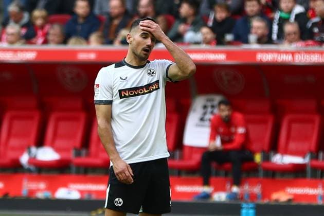 02.11.2025, xmohx, Fussball 2.Bundesliga, Fortuna Duesseldorf - 1.FC Kaiserslautern v.l. Ivan Prtajin (1. FC Kaiserslautern) Enttäuscht, traurig, frustriert (DFL DFB REGULATIONS PROHIBIT ANY USE OF PHOTOGRAPHS as IMAGE SEQUENCES and or QUASI-VIDEO) Duesseldorf