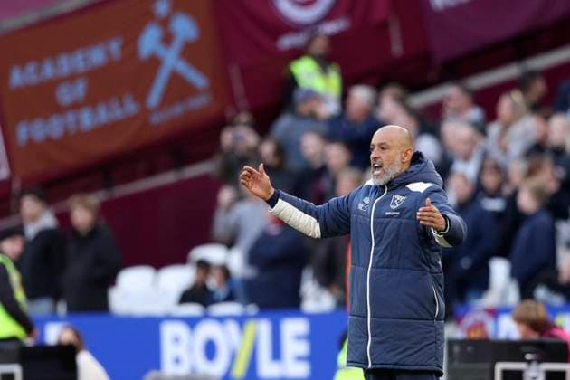 West Ham United v Newcastle United - Premier League Nuno Espírito Santo, Manager of West Ham United reacts on the side line during the Premier League match between West Ham United and Newcastle United at London Stadium on November 2, 2025 in London, England. London London Stadium England United Kingdom Copyright: xNealxSimpson Sportsphoto APLx 14140153