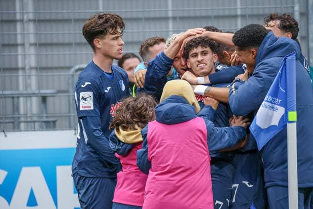 Deutschland: 3. Liga 2025 26, 13. Spieltag - TSG Hoffenheim II vs SV Waldhof Mannheim, Dietmar-Hopp-Stadion (Sinsheim): orjubel in der Nachspielzeit zum 2:0 von Ayoube¯Amaimouni‘Echghouyab Ayoube¯Amaimouni‘Echghouyab, (TSG¯1899¯Hoffenheim¯II, 7) Sinsheim Dietmar-Hopp-Stadion Baden-Württemberg Deutschland Copyright: xBenedictxChristx