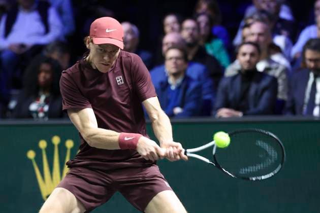 TENNIS : Rolex Paris Masters - Finale - 02 11 2025 Felix Auger-Aliassime (CAN) Vs Jannik Sinner (ITA) ParisFrance  Copyright: xMichaelxBaucherx