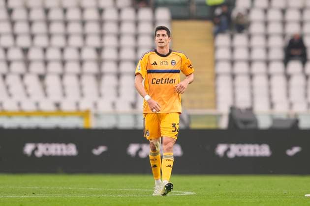 Pisa™s Stefano Moreo celebrates after scoring the 0-2 goal for his team during the Serie A soccer match between Torino Fc and Pisa at the Stadio Olimpico Grande Torino in Turin, north west Italy - November 2, 2025. - Soccer  Copyright: xFabioxFerrari LaPressex