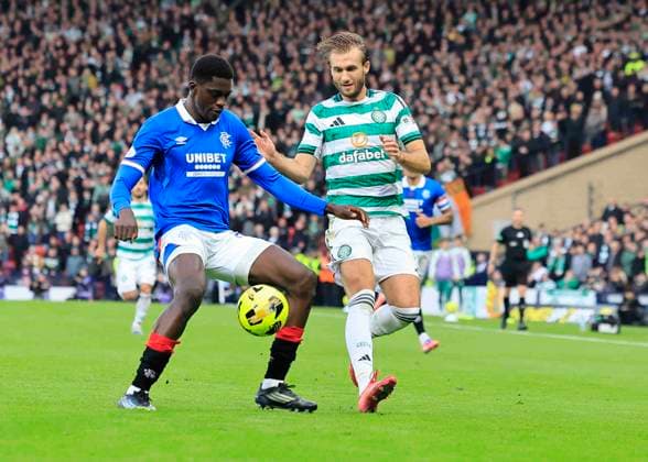 Celtic v Rangers Premier Sports Cup Emmanuel Fernandez of Rangers shields the ball from Benjamin Nygren of Celtic during the Premier Sports Cup Semi-Final match between Celtic and Rangers at Hampden Park, Glasgow UK Newspapers OUT Copyright: xFredxPalmerx FIL-22443-0103