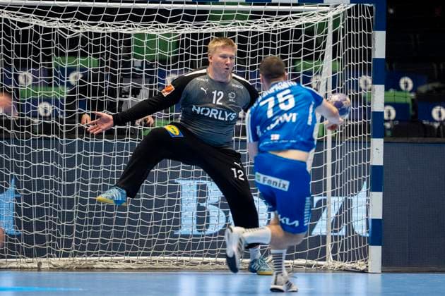 Handball, Golden League Denmark Faeroyene 39 24 Trondheim, Norway 20251102 Denmarks Emil Nielsen and Faeroyenes Roi Ellefsen A Skipagotu during the Golden League handball match between Denmark and Faeroyene in Trondheim Spektrum Photo Ole Martin Wold NTB Trondheim Norway EDITORIAL USE ONLY RESTRICTED USE FOR BETTING COMPANIES  Copyright: xOlexMartinxWoldx xNTBx